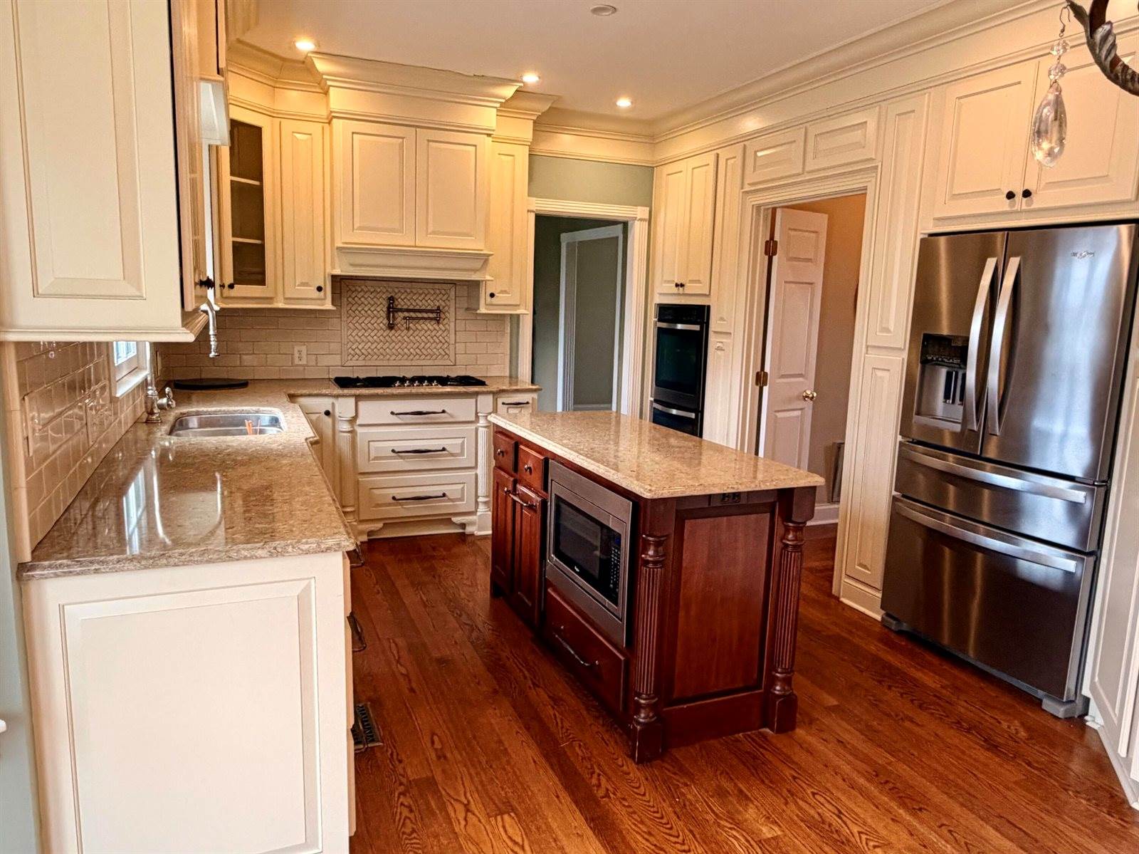 1807 Drake Lane, London, KY 40741