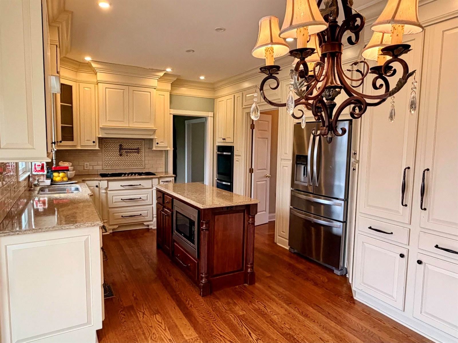 1807 Drake Lane, London, KY 40741