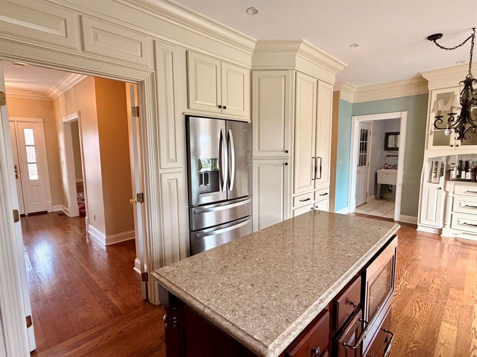 1807 Drake Lane, London, KY 40741