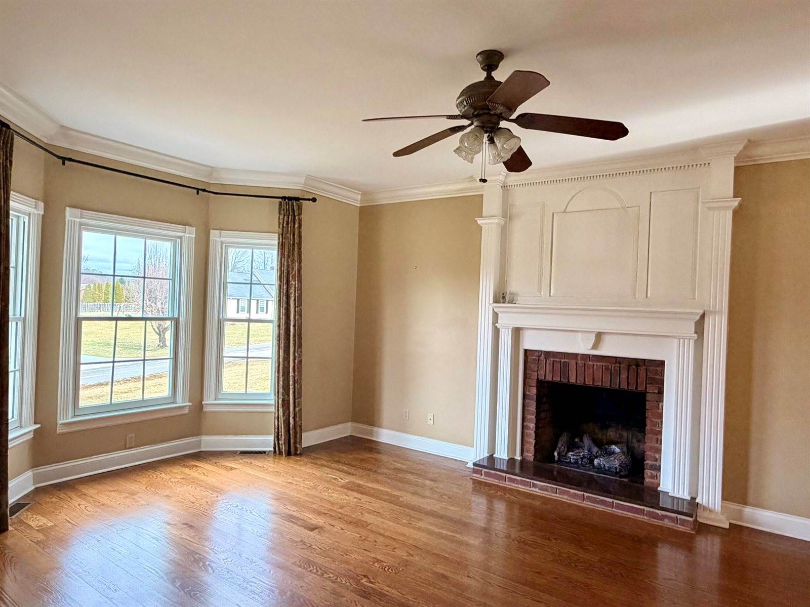 1807 Drake Lane, London, KY 40741