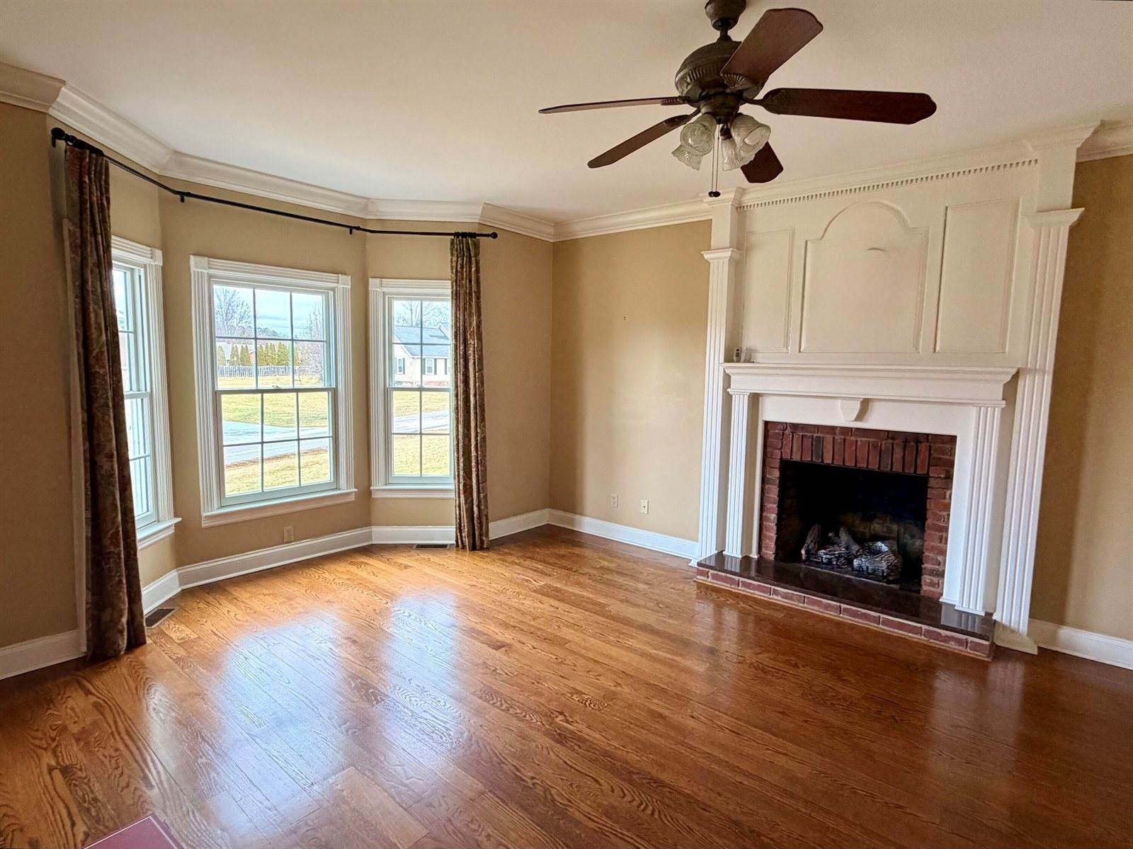 1807 Drake Lane, London, KY 40741