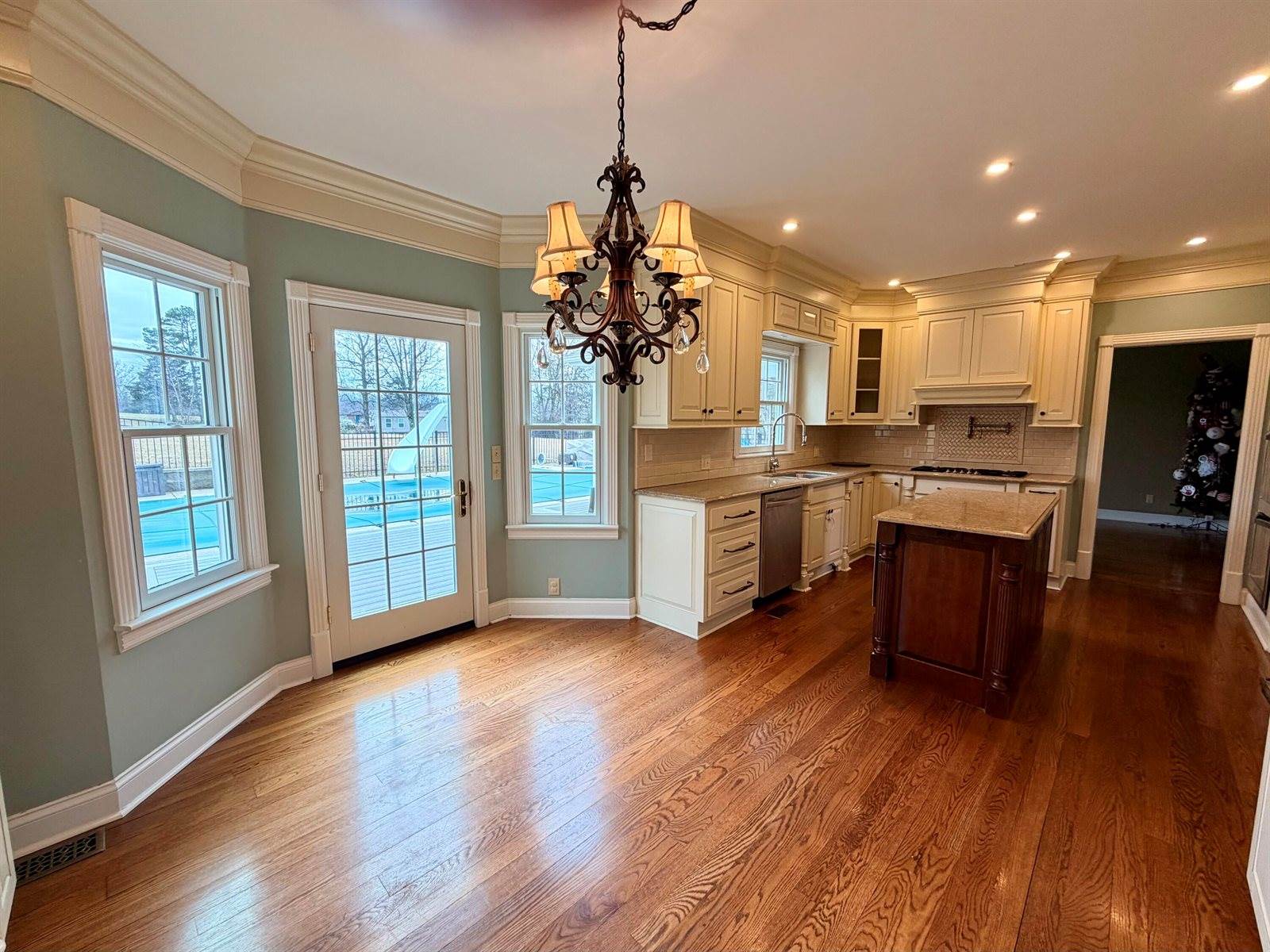 1807 Drake Lane, London, KY 40741