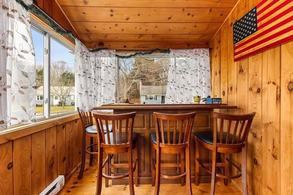 196 Donald Tennant Cir, North Attleboro, MA 02760