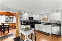 196 Donald Tennant Cir, North Attleboro, MA 02760