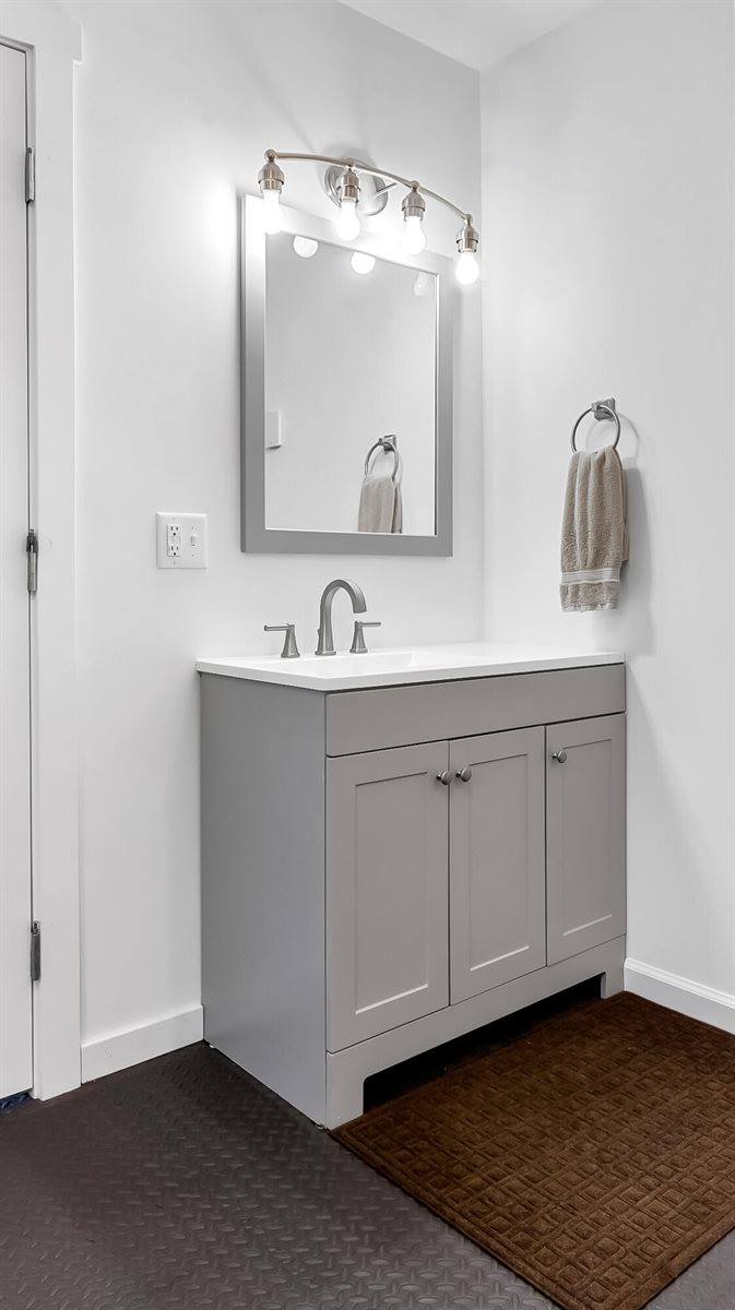 44 Fox Lane, Eddington, ME 04428