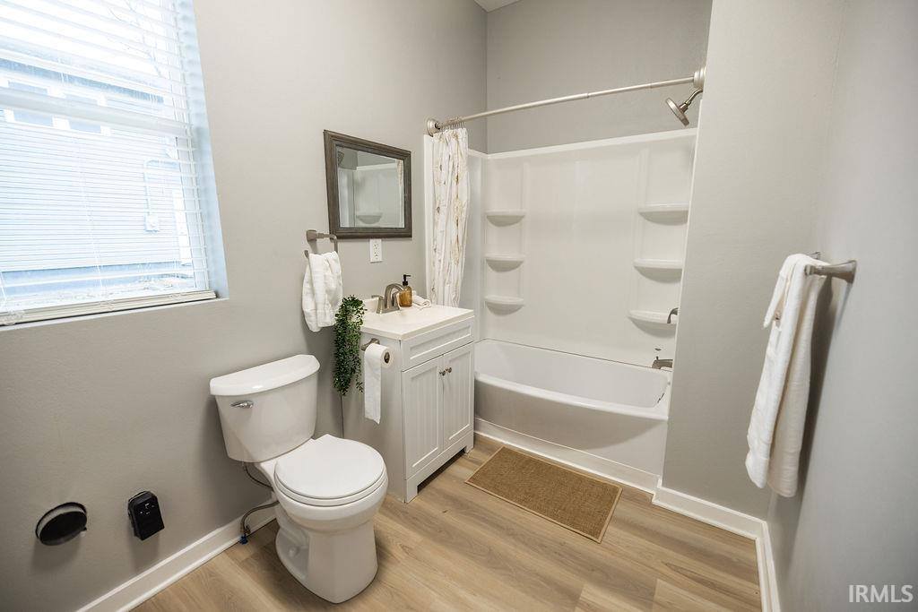 1000 S B Street, Elwood, IN 46036