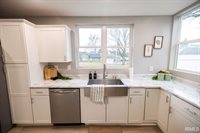 1000 S B Street, Elwood, IN 46036