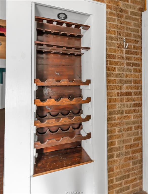 800 South Ennis Street, Bryan, TX 77803