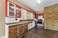 800 South Ennis Street, Bryan, TX 77803