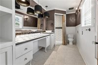 800 South Ennis Street, Bryan, TX 77803