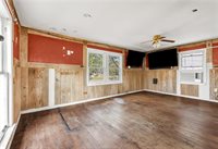 800 South Ennis Street, Bryan, TX 77803