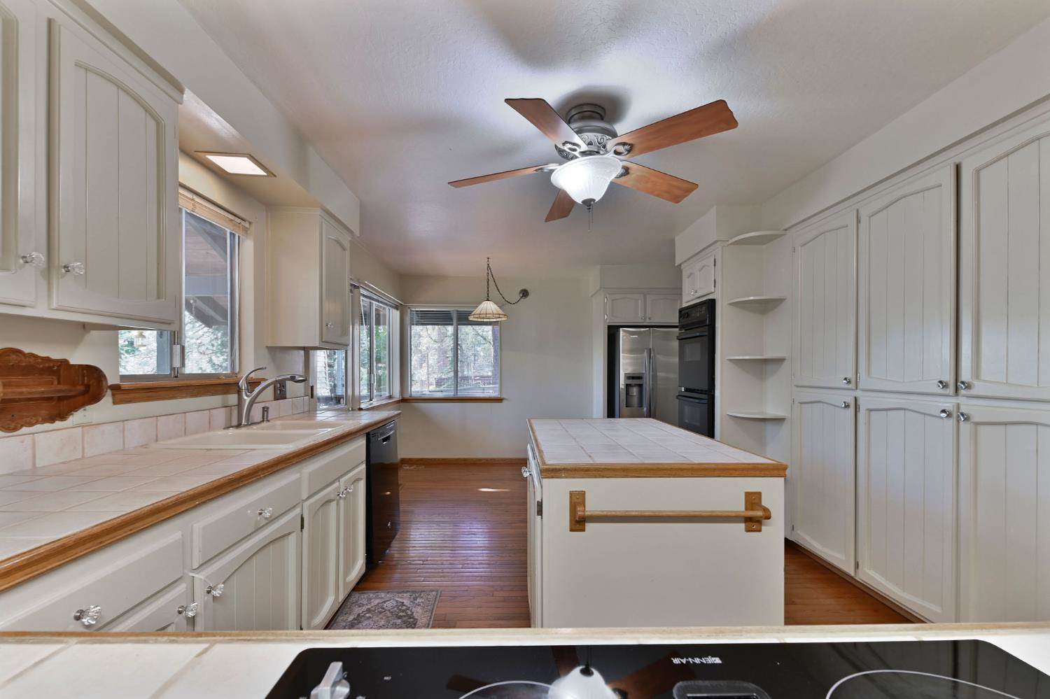 2637 Ruth Lane, Arnold, CA 95223