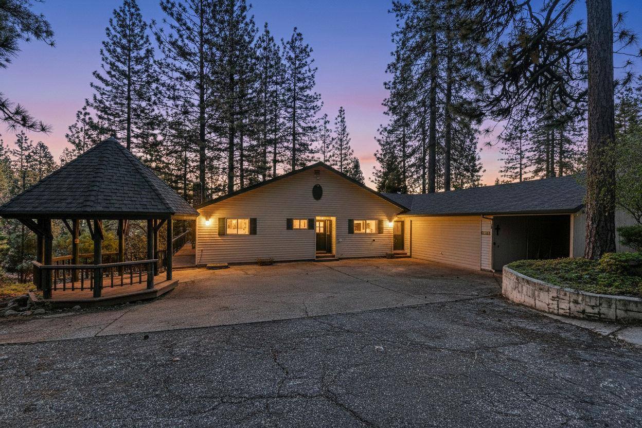 2637 Ruth Lane, Arnold, CA 95223