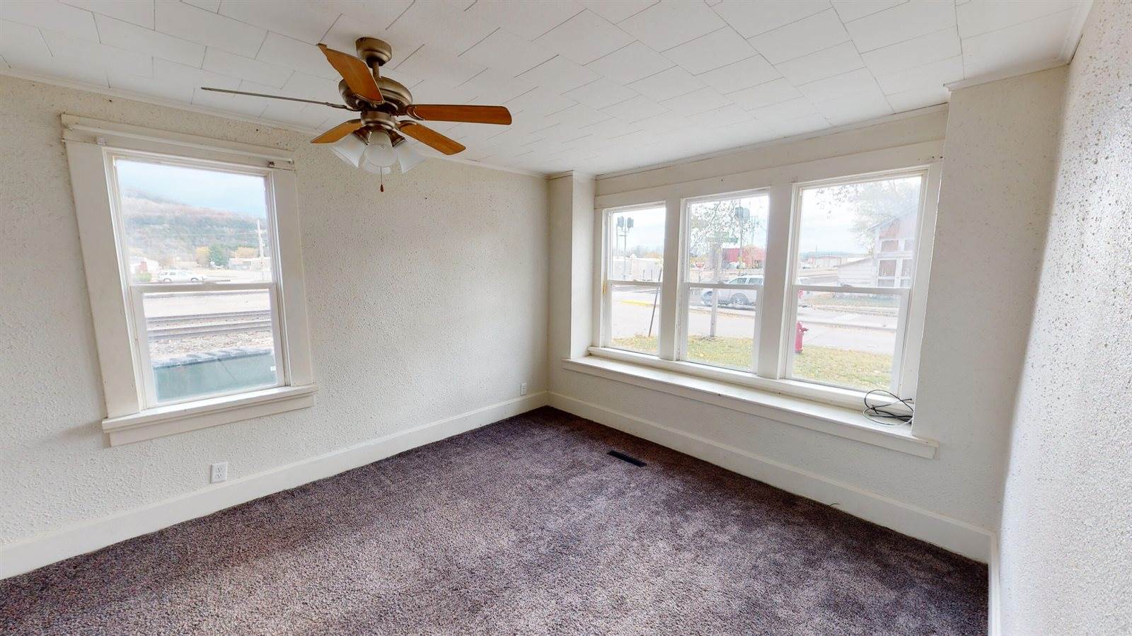 321 East Washington St, Prairie Du Chien, WI 53821