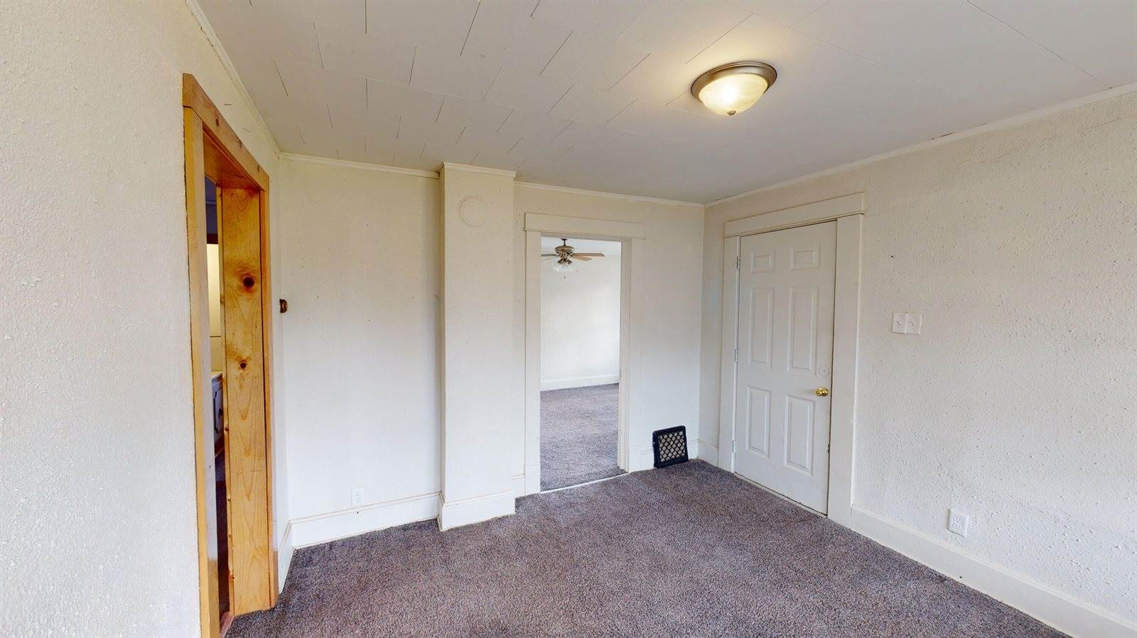 321 East Washington St, Prairie Du Chien, WI 53821