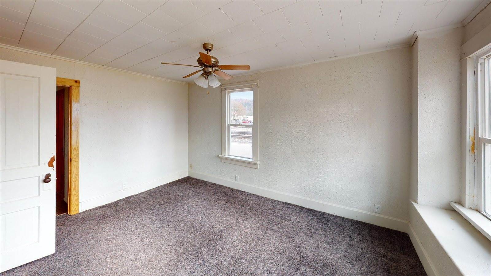 321 East Washington St, Prairie Du Chien, WI 53821