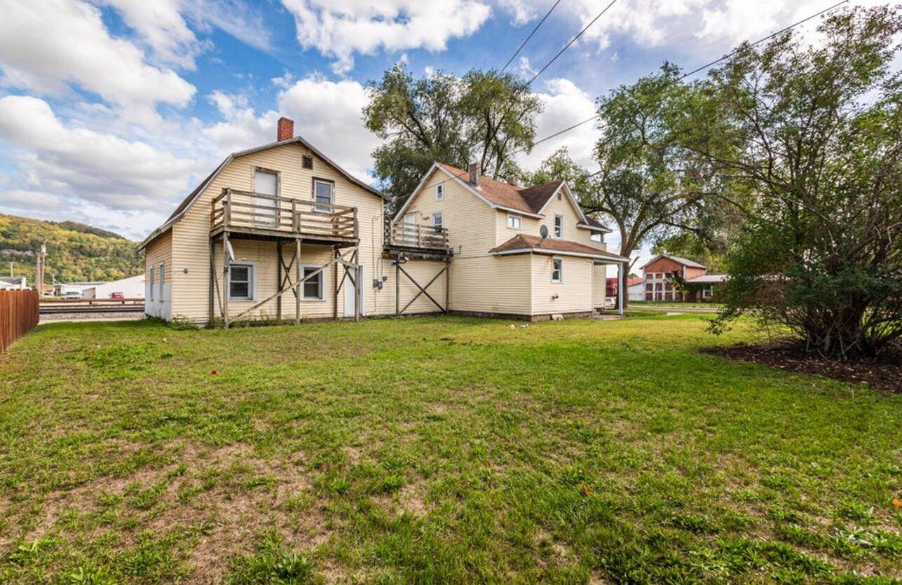 321 East Washington St, Prairie Du Chien, WI 53821