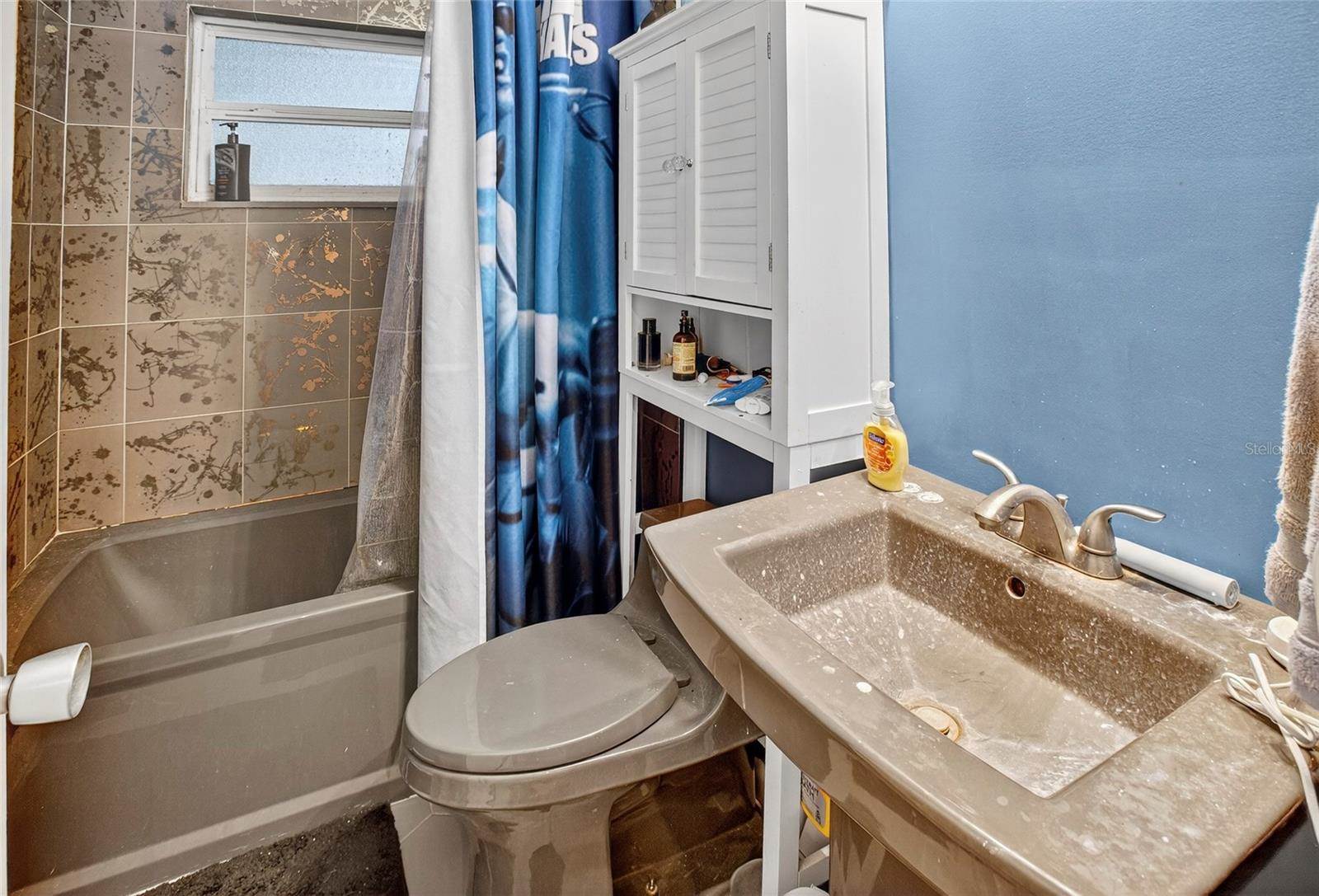 7800 11TH Street North, Saint Petersburg, FL 33702