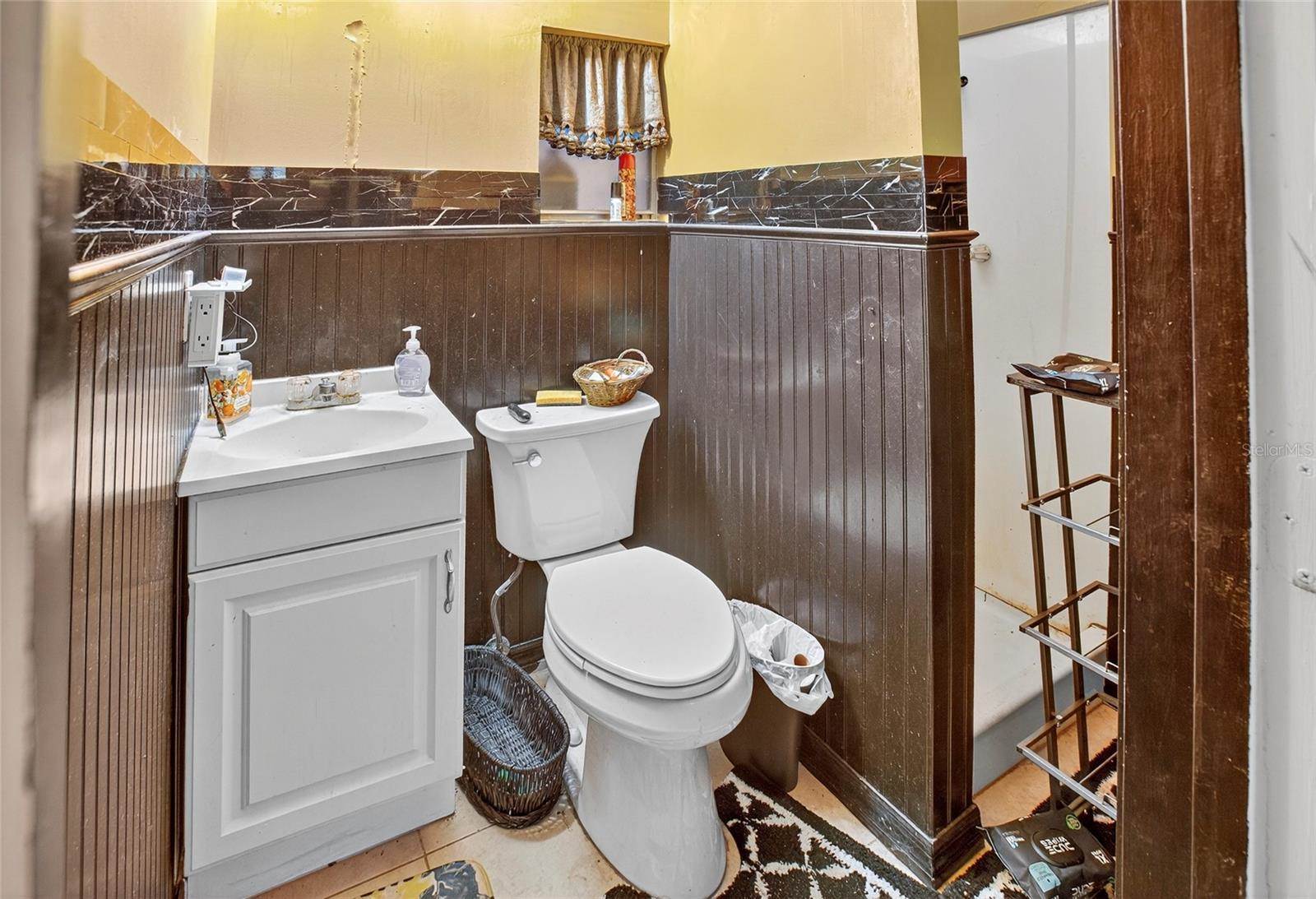 7800 11TH Street North, Saint Petersburg, FL 33702