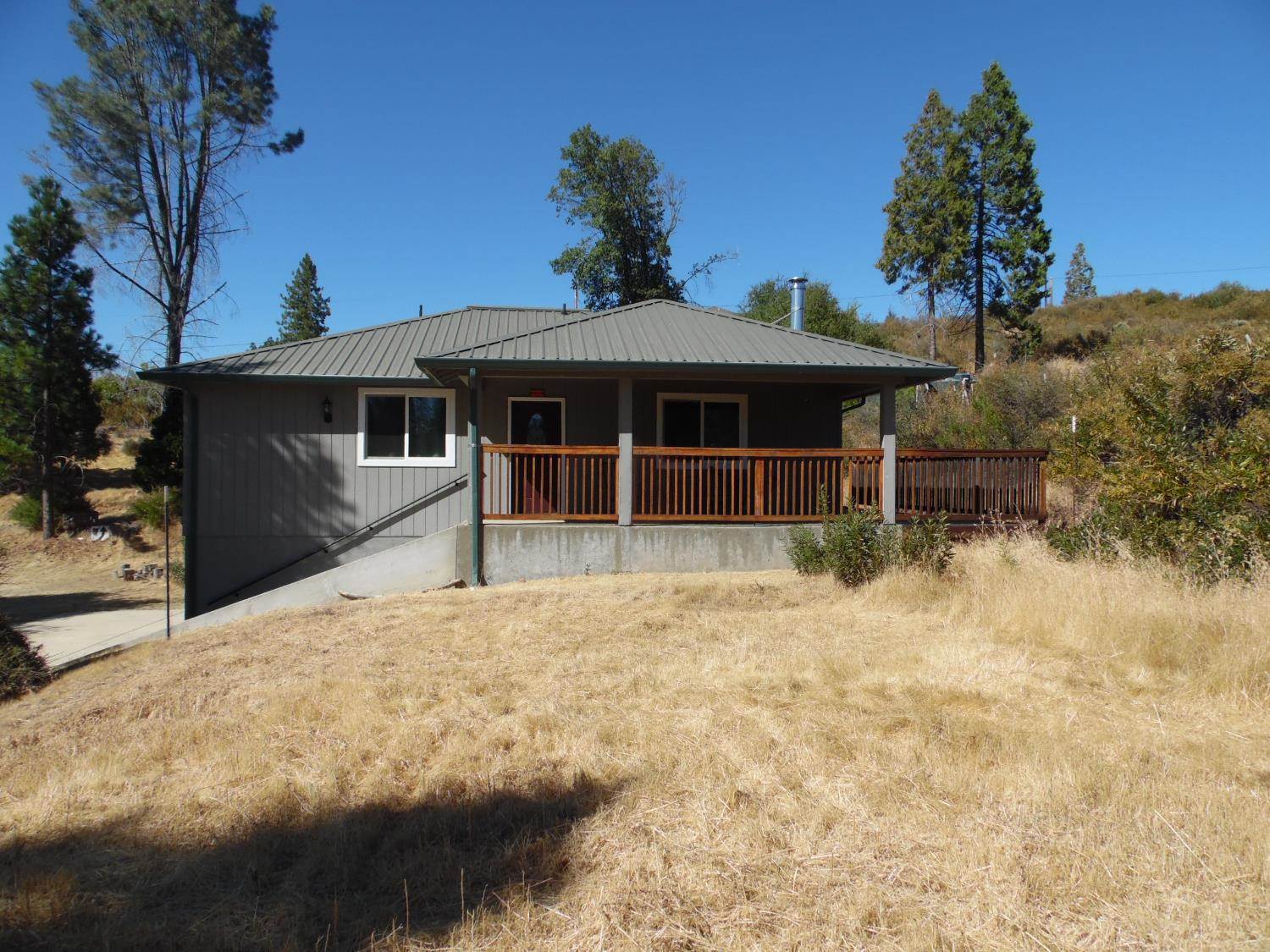 10006 Wendell Road, Mountain Ranch, CA 95246