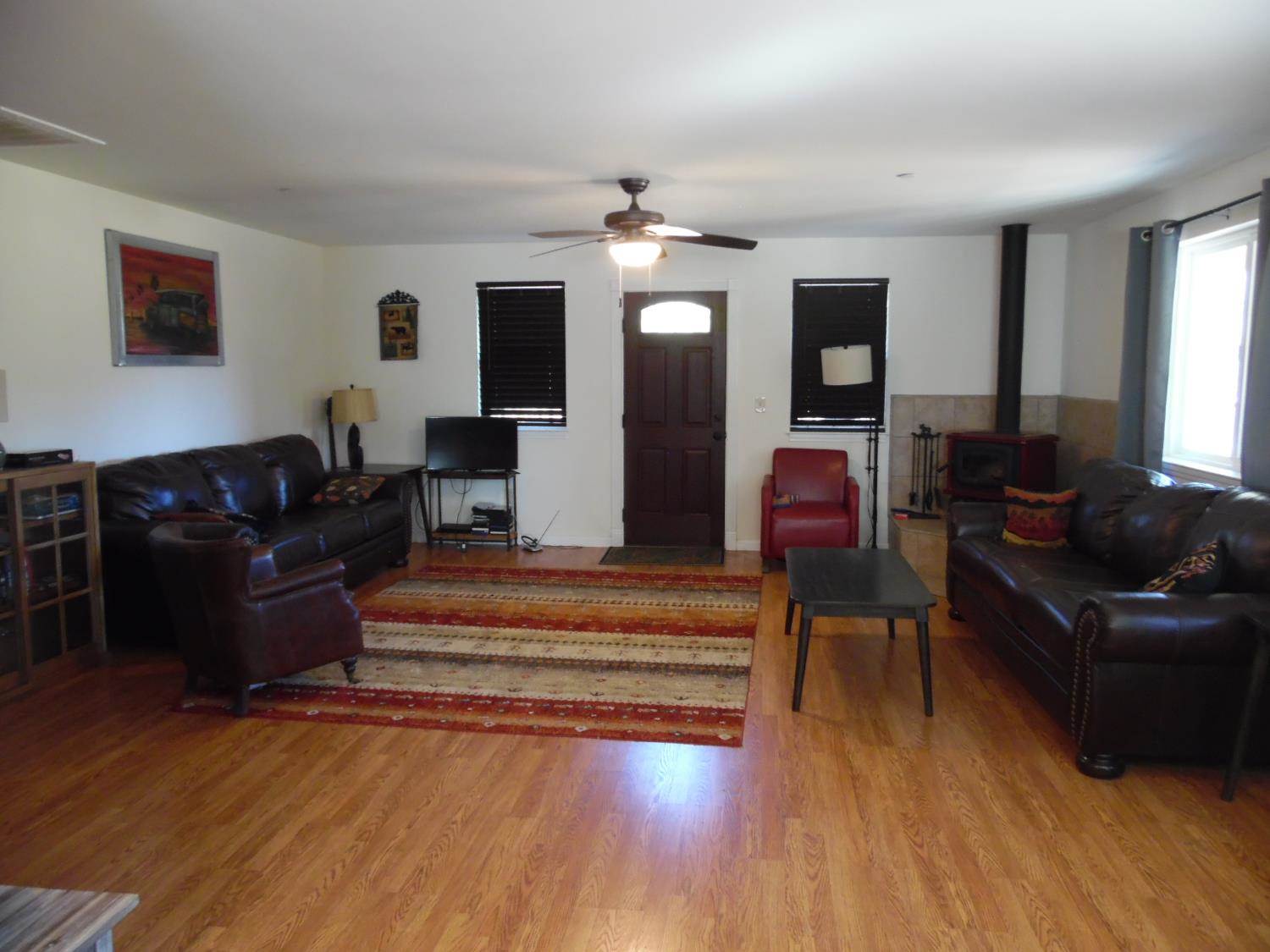 10006 Wendell Road, Mountain Ranch, CA 95246