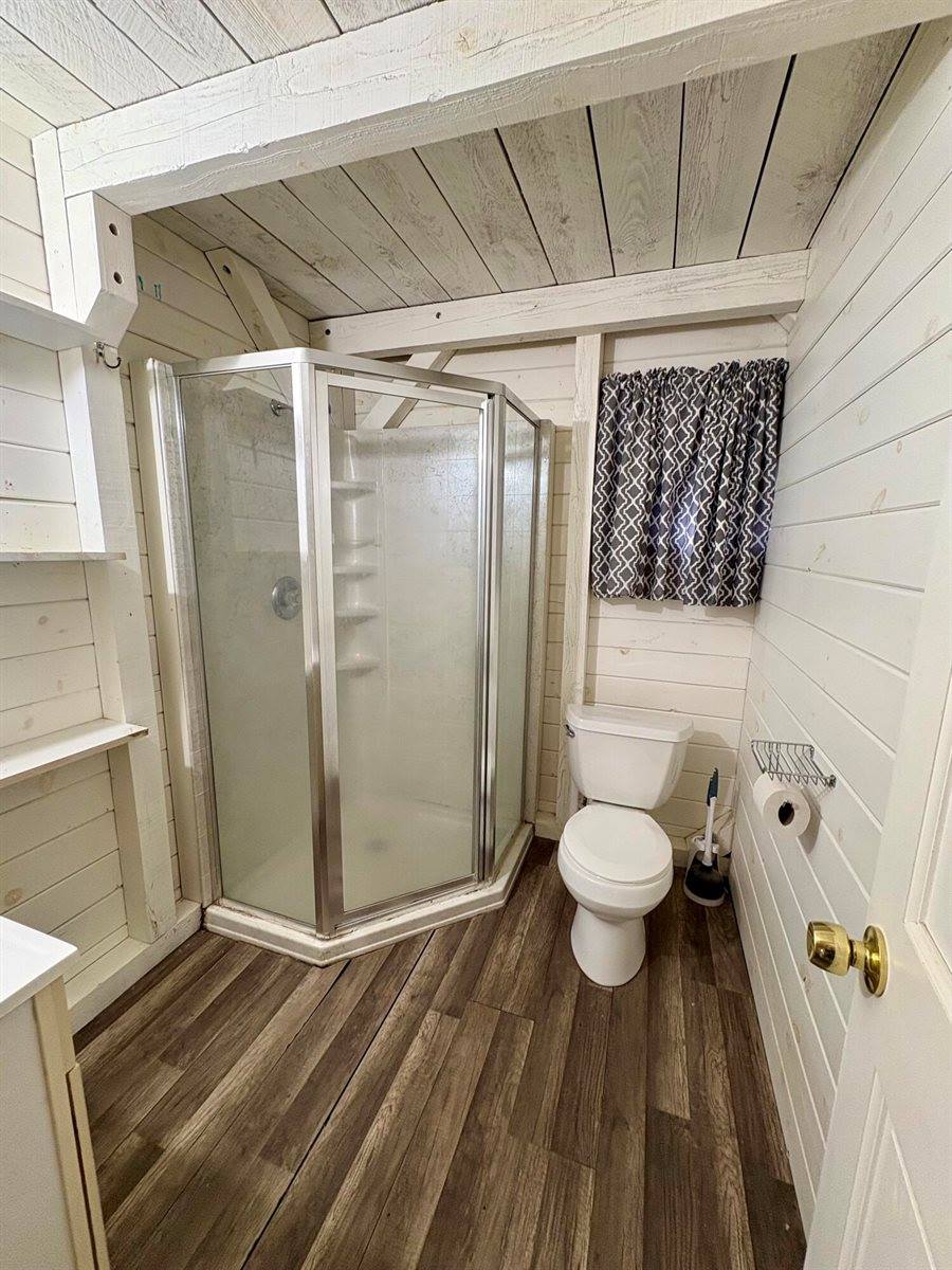 1295 Main Street, Lincoln, ME 04457