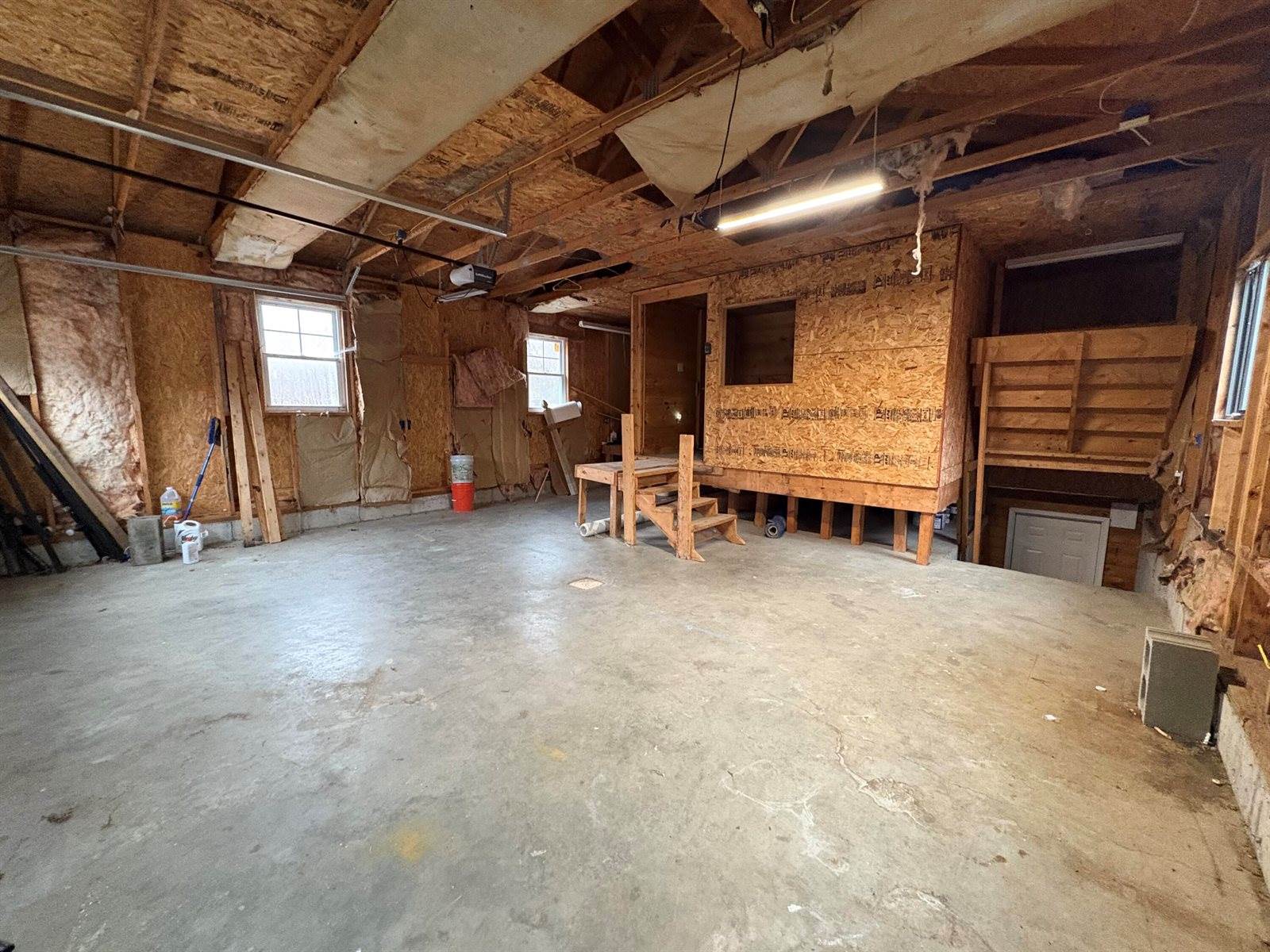 1295 Main Street, Lincoln, ME 04457