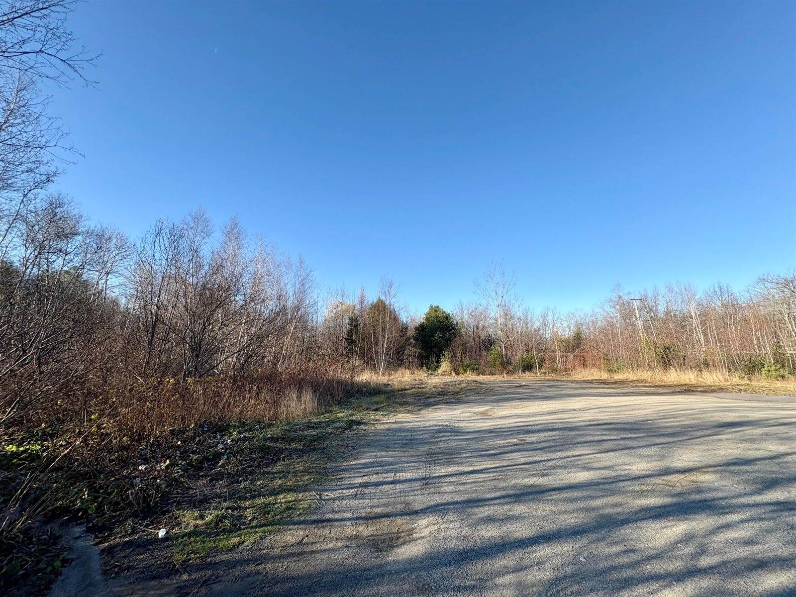 1295 Main Street, Lincoln, ME 04457