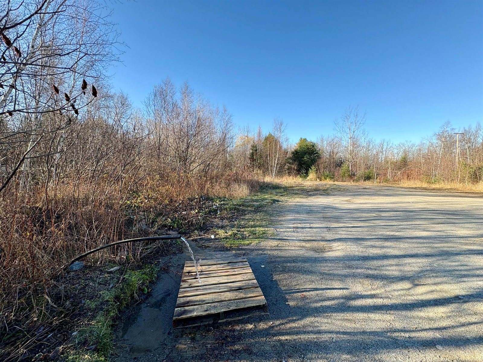 1295 Main Street, Lincoln, ME 04457