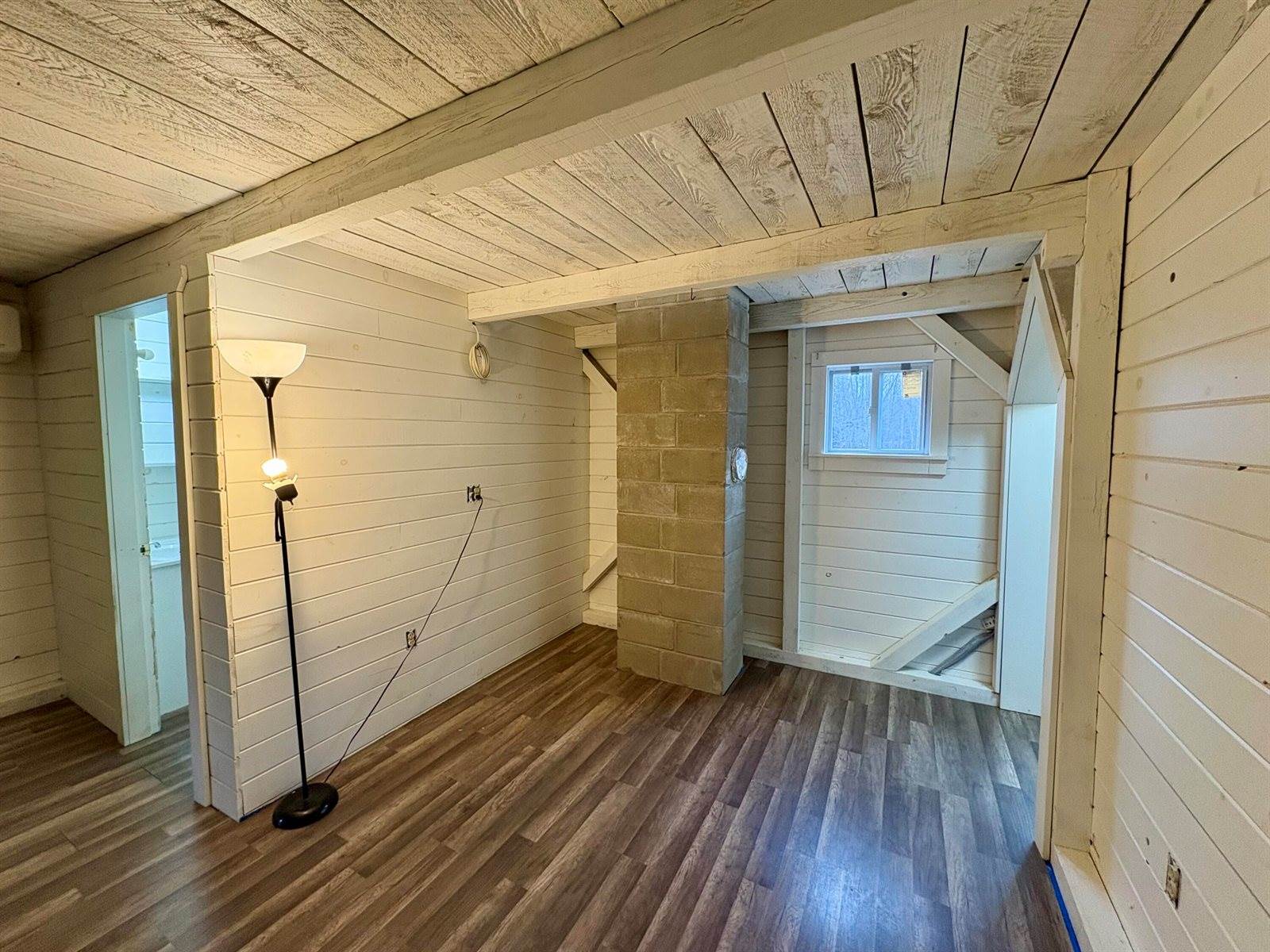 1295 Main Street, Lincoln, ME 04457