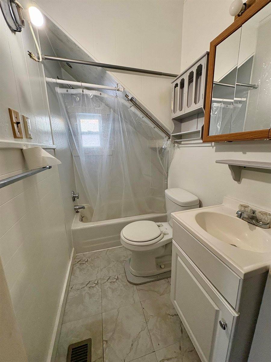 12 Williams Road, Hodgdon, ME 04730