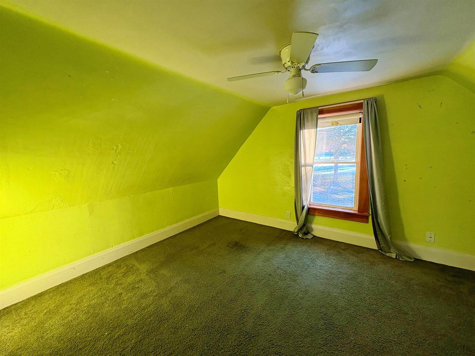 12 Williams Road, Hodgdon, ME 04730