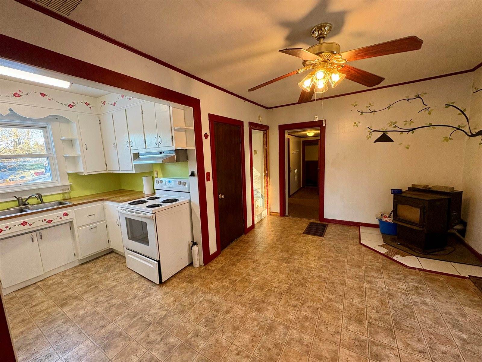 12 Williams Road, Hodgdon, ME 04730