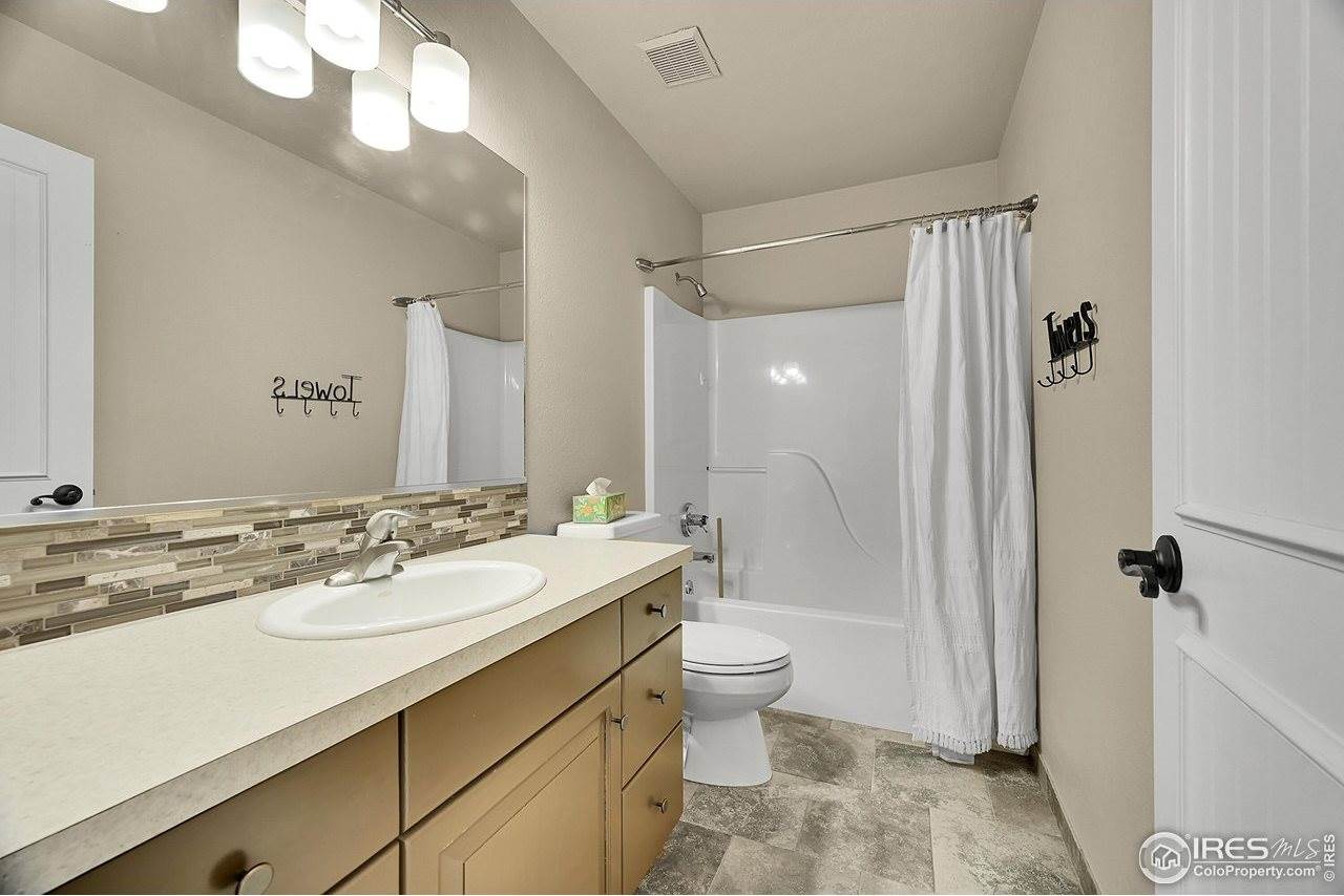 1420 Falcon Ridge Rd, Eaton, CO 80615