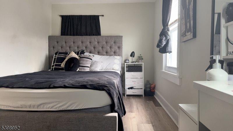 14 Cross St, Dover Town, NJ 07801