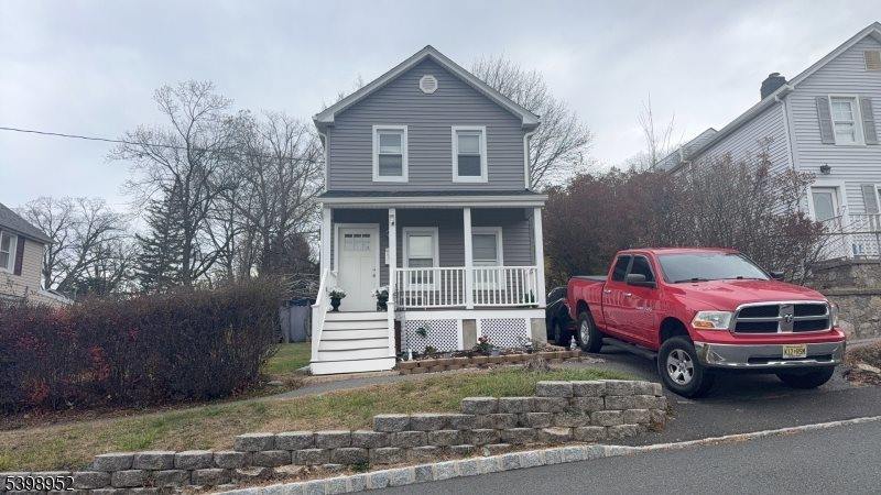 14 Cross St, Dover Town, NJ 07801