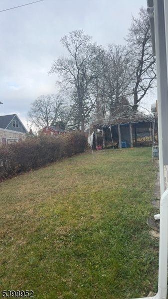 14 Cross St, Dover Town, NJ 07801