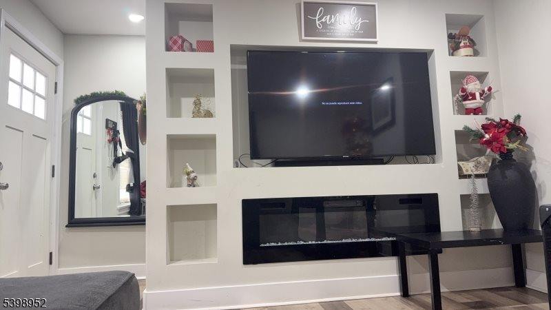 14 Cross St, Dover Town, NJ 07801