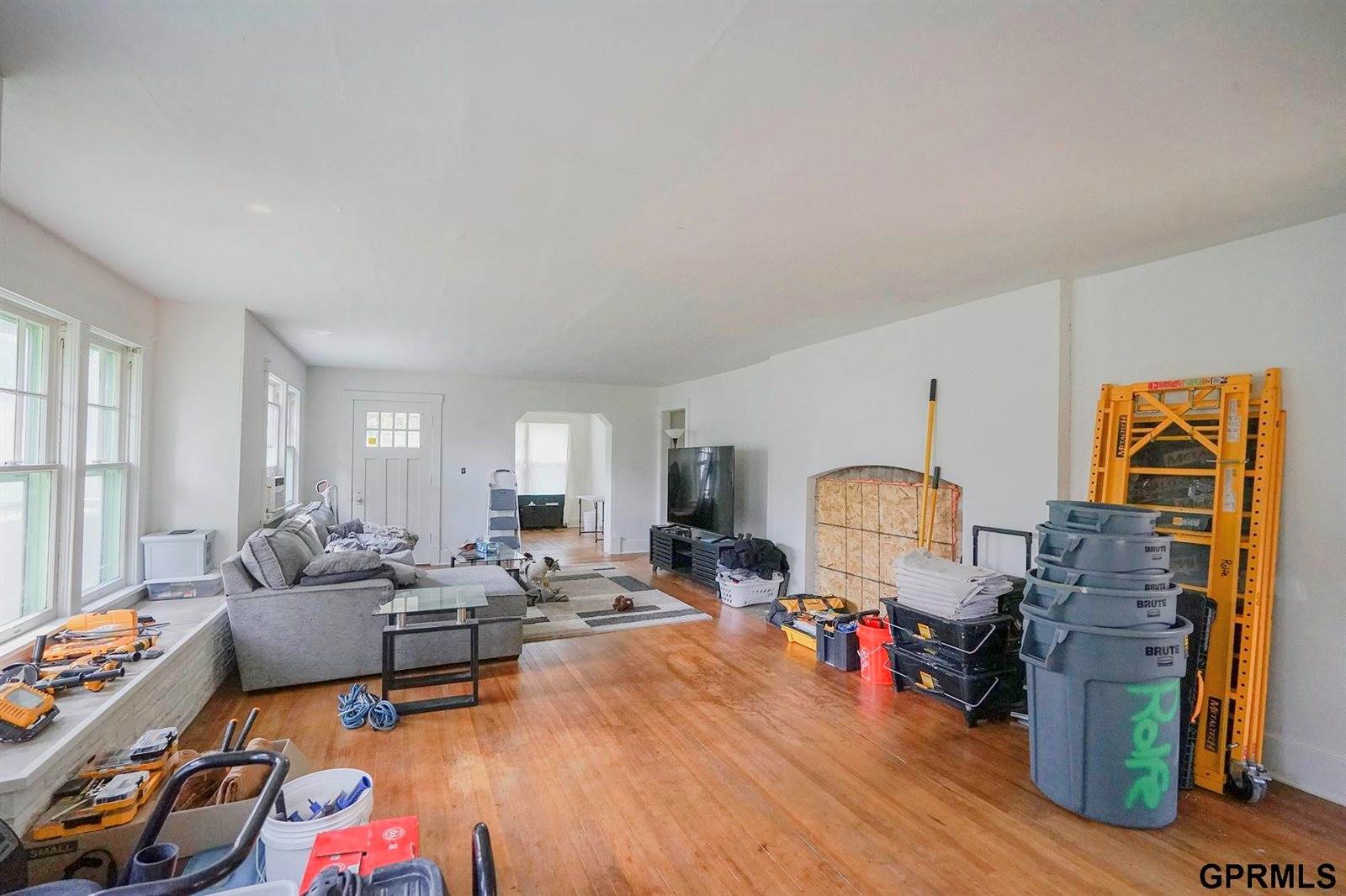 7717 North 39th Street, Omaha, NE 68112