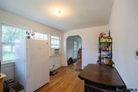 7717 North 39th Street, Omaha, NE 68112