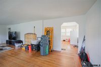 7717 North 39th Street, Omaha, NE 68112