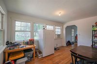 7717 North 39th Street, Omaha, NE 68112