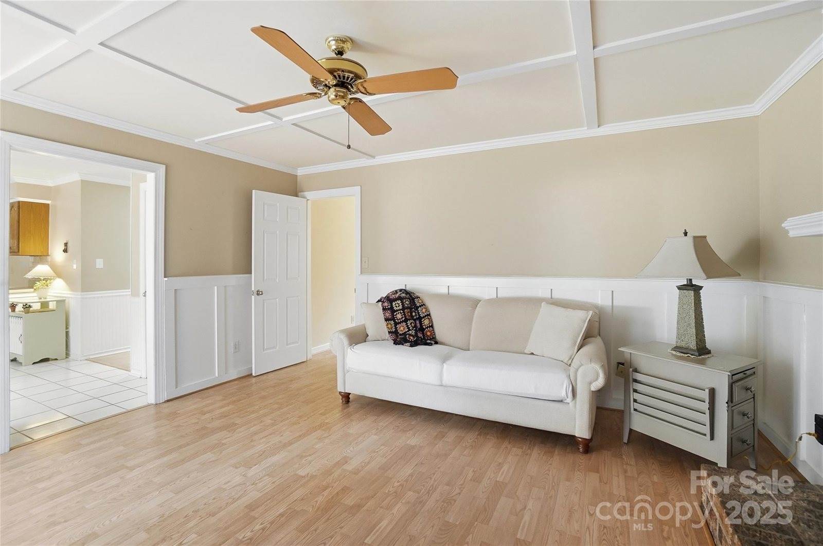 2621 Heathershire Lane, Matthews, NC 28105