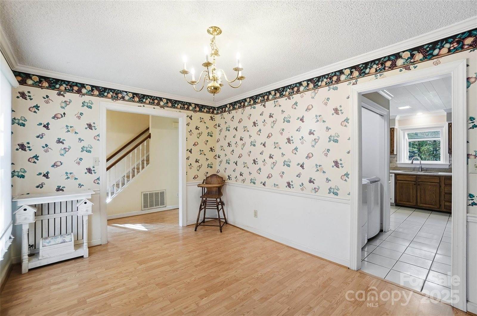 2621 Heathershire Lane, Matthews, NC 28105