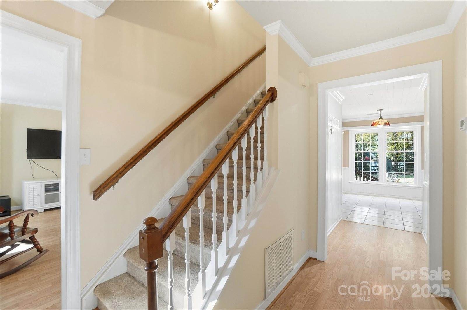 2621 Heathershire Lane, Matthews, NC 28105