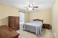 2621 Heathershire Lane, Matthews, NC 28105