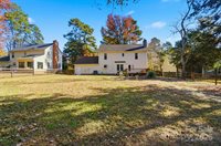 2621 Heathershire Lane, Matthews, NC 28105