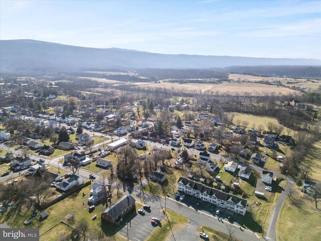 557 Ash Street, Strasburg, VA 22657