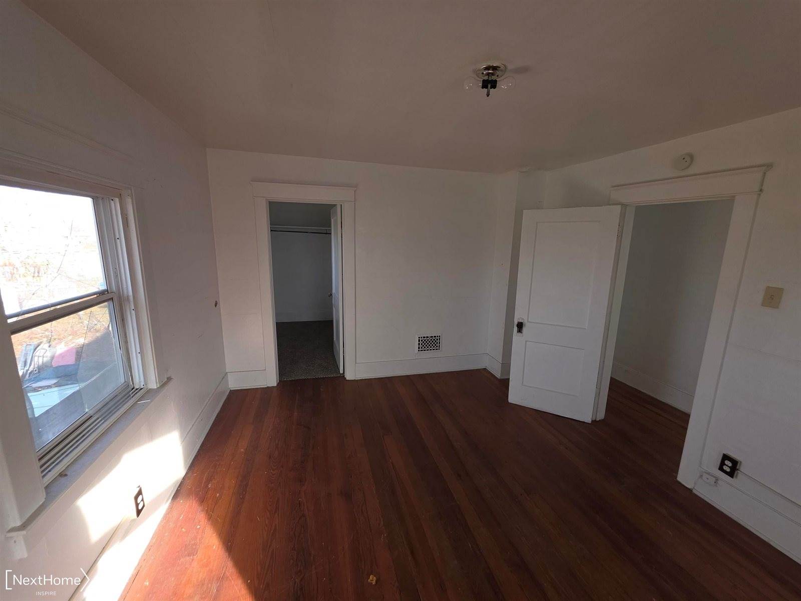 2217 Francis Avenue, Flint, MI 48505