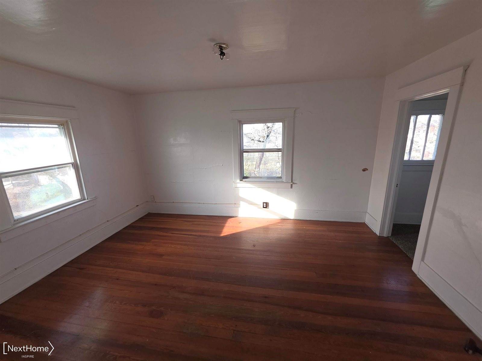 2217 Francis Avenue, Flint, MI 48505